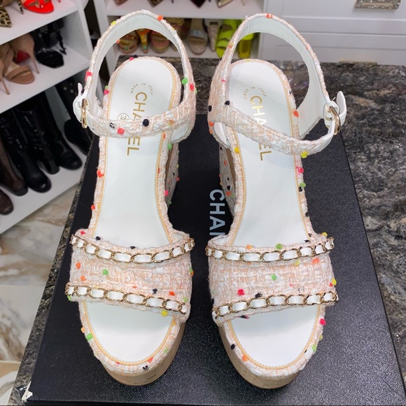 NWT CHANEL wedges, 41 - Picture 4 of 11